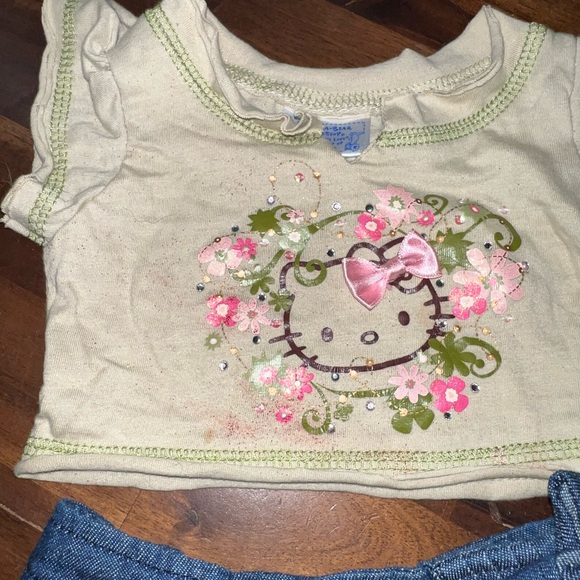 Hello Kitty Build a Bear Camo Top and Skirt Set - Picture 6 of 7